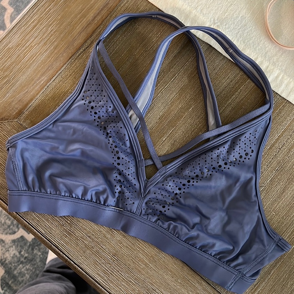 Victoria Sport Medium sports bra